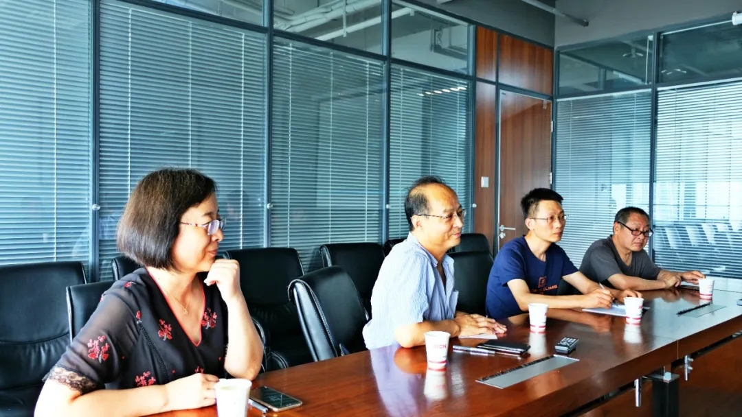 派瑞領導一行蒞臨西馳電氣總部參觀指導(圖2) 派瑞領導一行蒞臨西馳電氣總部參觀指導(圖2)